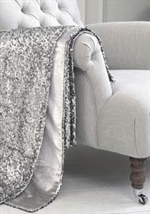 T120034 AQUILLA THROW SILVER