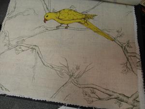 Ткани Tradescant and Son коллекция Yellow Parakeet, желтый попугай